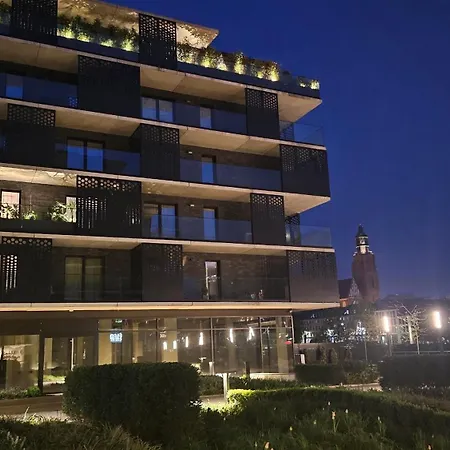 Nad Rzeka 73, Rynek 500 M Apartment