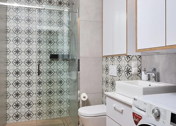 Nad Rzeka 73, Rynek 500 M Breslavia